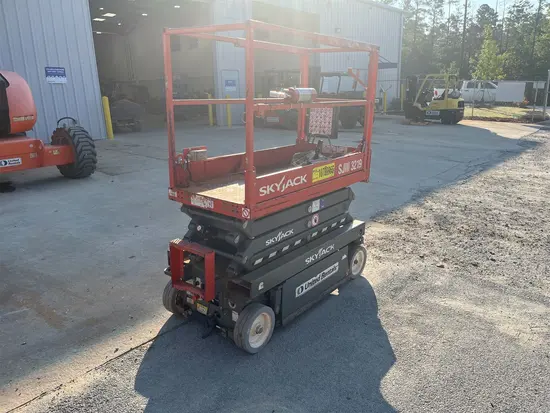 2018 Skyjack SJIII3219 Scissor Lift