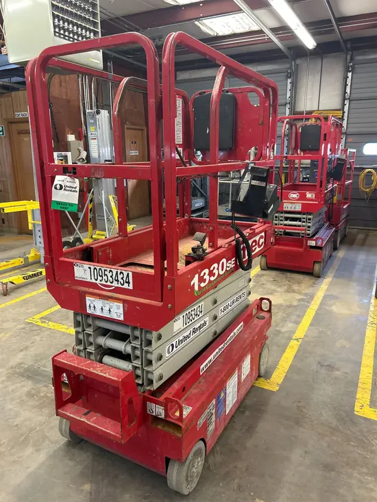 2019 MEC 1330SE Scissor Lift