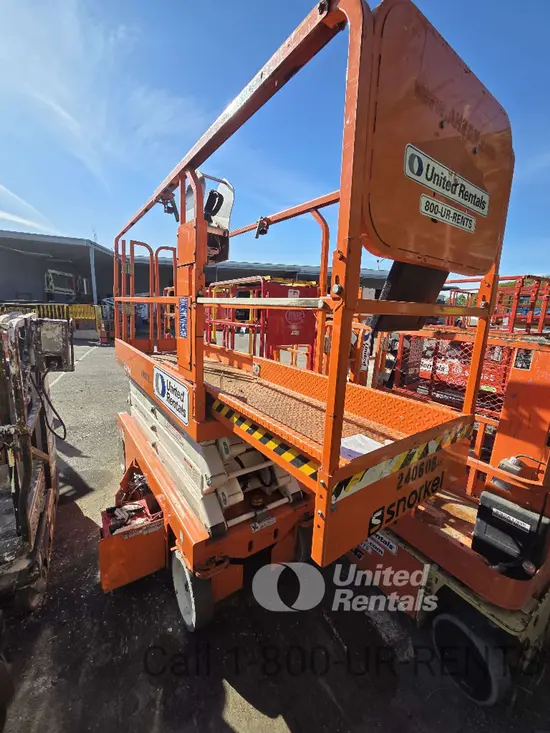 2019 Snorkel S3226E Scissor Lift