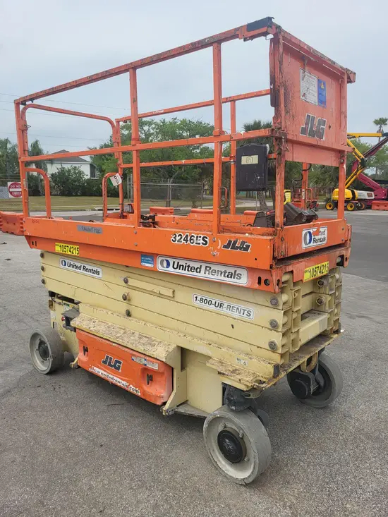 2017 JLG 3246ES Scissor Lift