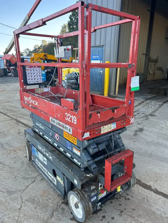 2018 Skyjack SJIII3219 Scissor Lift