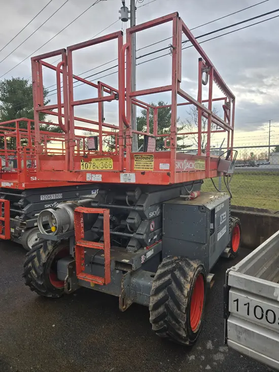 2018 Skyjack SJ6832RT Rough Terrain Scissor Lift