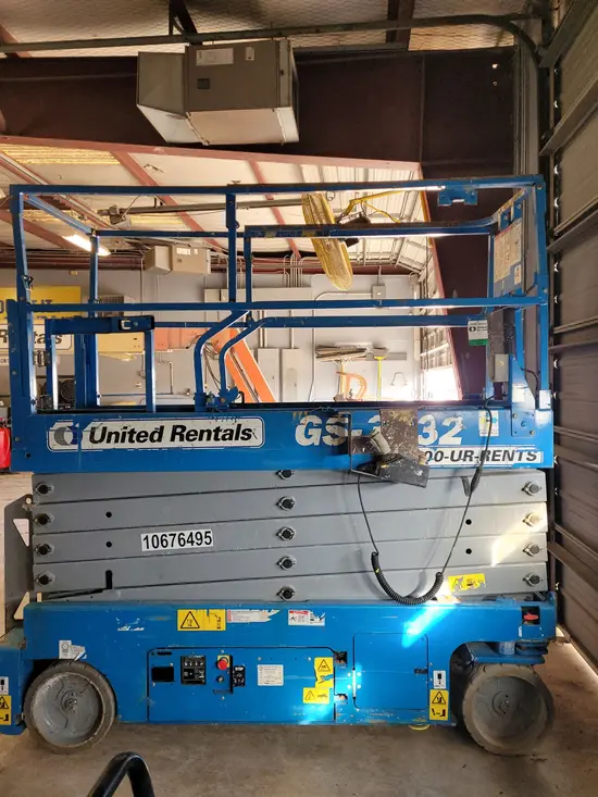 2017 Genie GS-3232 Scissor Lift