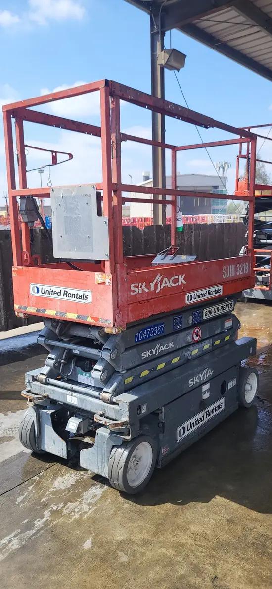 2016 Skyjack SJIII3219 Scissor Lift