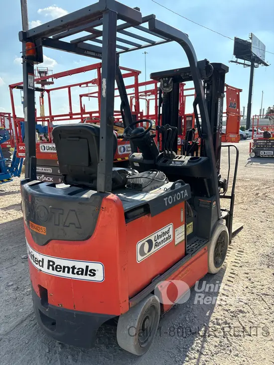 2018 Toyota 8FBCU25 Warehouse Forklift