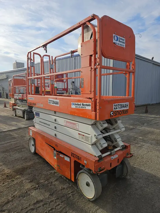 2019 Snorkel S3226E Scissor Lift