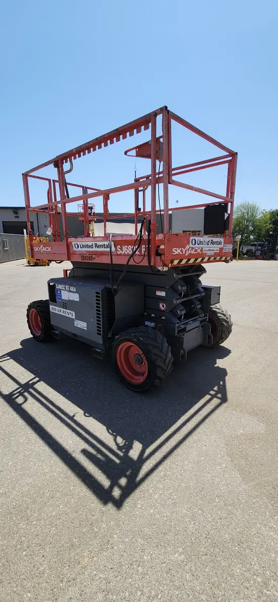 2017 Skyjack SJ6832RT Rough Terrain Scissor Lift