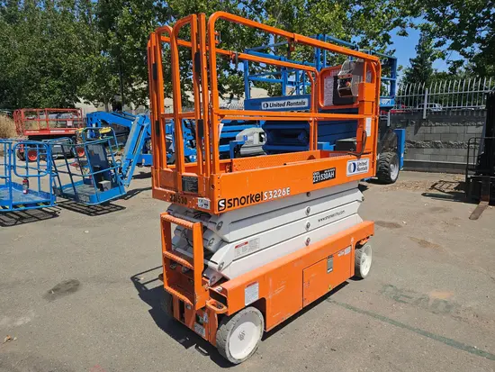 2019 Snorkel S3226E Scissor Lift