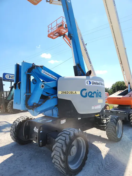 2016 Genie Z-62/40 Articulating Boom Lift