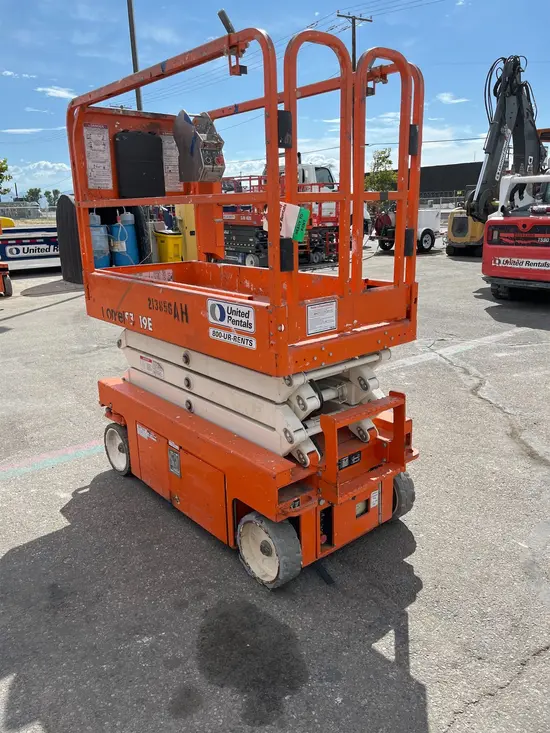 2018 Snorkel S3219E Scissor Lift