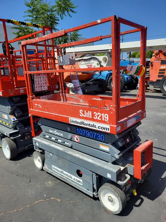 2018 Skyjack SJIII3219 Scissor Lift