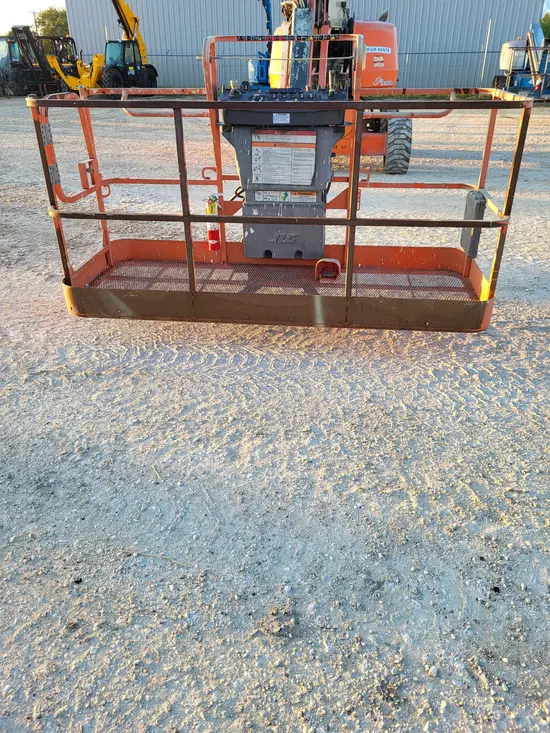 2020 JLG 660SJ Boom Lift