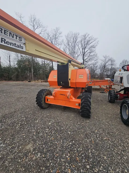 2016 JLG 800AJ Articulating Boom Lift