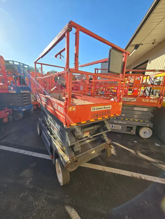 2016 Skyjack SJIII4632 Scissor Lift