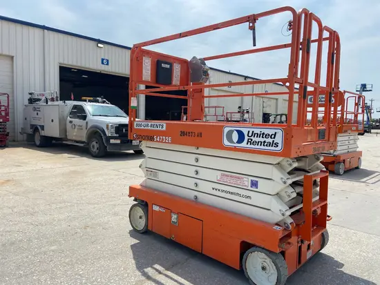 2018 Snorkel S4732E Scissor Lift