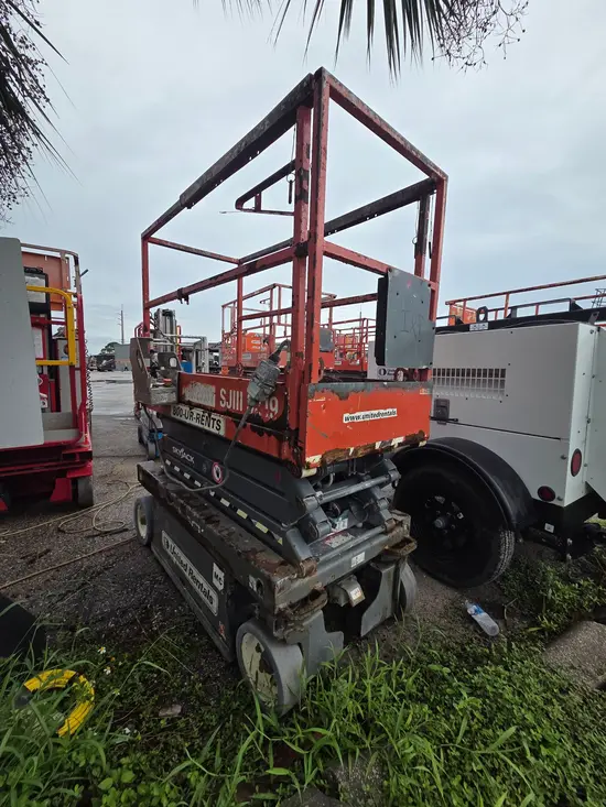 2016 Skyjack SJIII3219 Scissor Lift