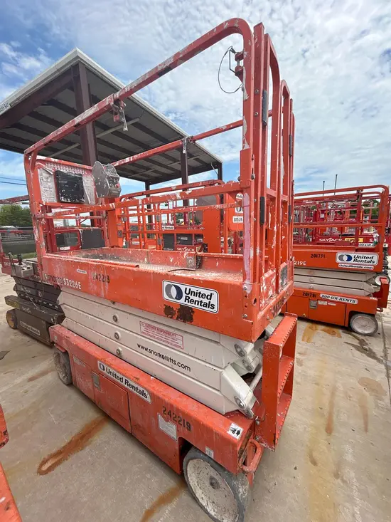 2019 Snorkel S3226E Scissor Lift