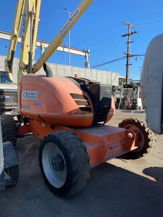 2016 JLG 600AJ Articulating Boom Lift
