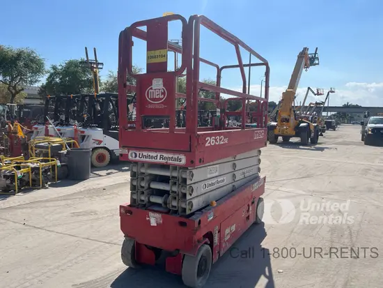 2017 MEC 2632SE Scissor Lift