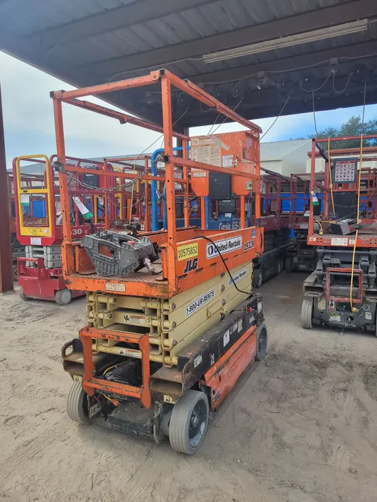 2017 JLG 1932R Scissor Lift