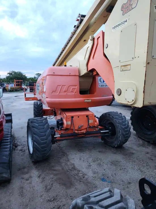 2016 JLG 800AJ Articulating Boom Lift