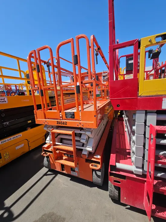 2018 Snorkel S4726E Scissor Lift