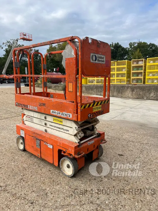2018 Snorkel S3219E Scissor Lift
