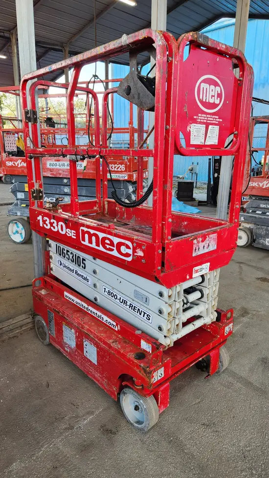2017 MEC 1330SE Scissor Lift