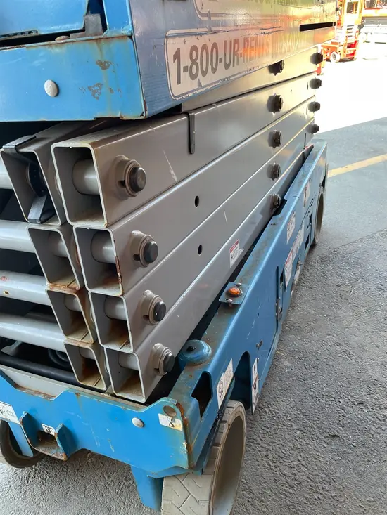 2017 Genie GS-3232 Scissor Lift