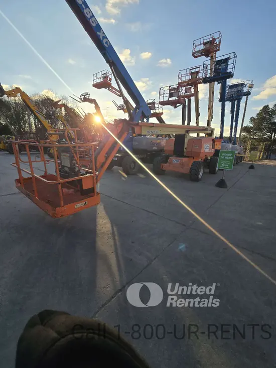 2016 JLG 800AJ Articulating Boom Lift
