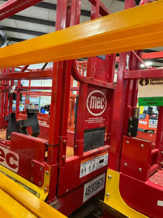2017 MEC 1930SE Scissor Lift