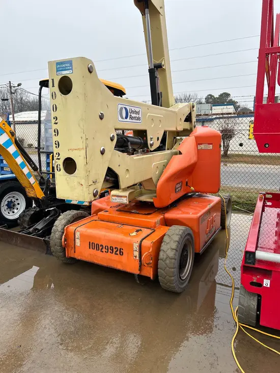 2012 JLG E400AJPN Articulating Boom Lift