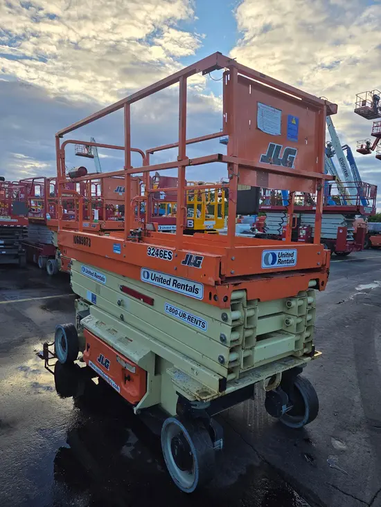 2017 JLG 3246ES Scissor Lift