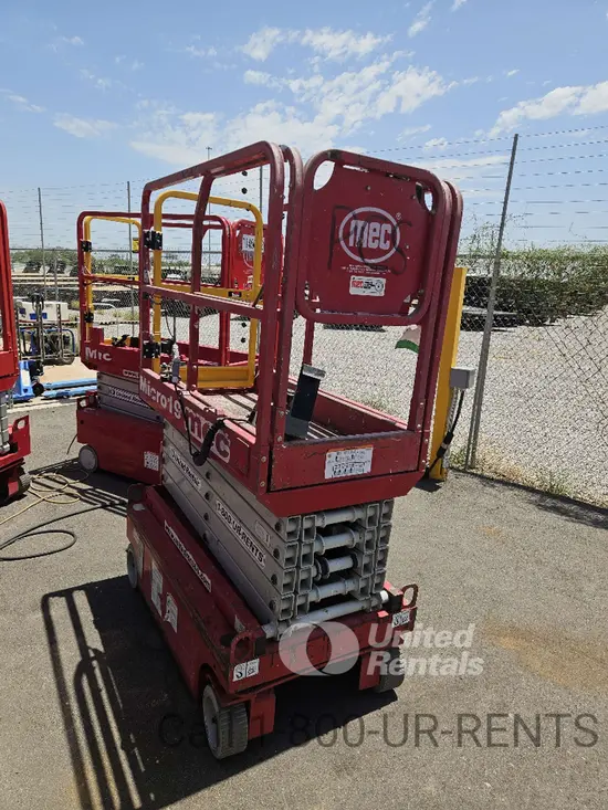 2018 MEC MICRO 19 Scissor Lift