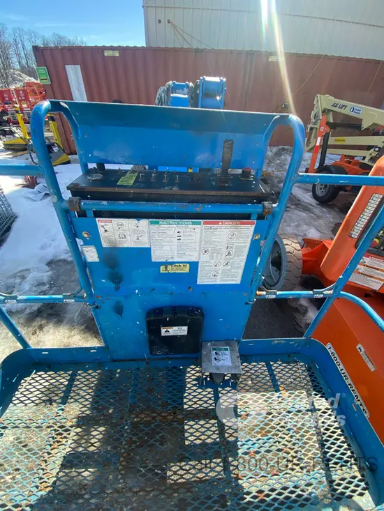 2016 Genie Z-45/25J DC Articulating Boom Lift