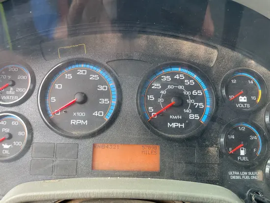 2016 International 7400SBA6X4 Truck