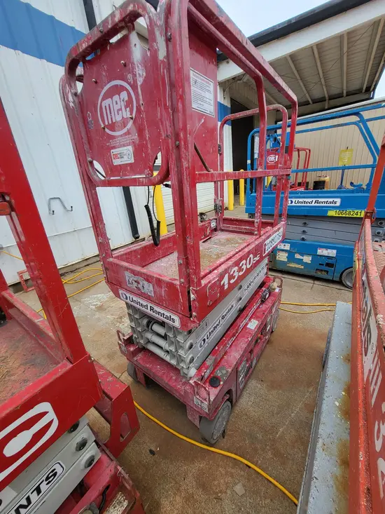 2018 MEC 1330SE Scissor Lift