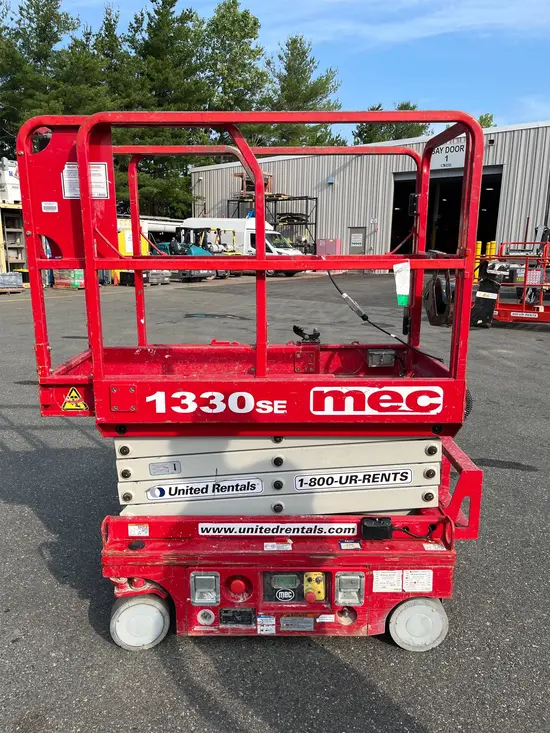2018 MEC 1330SE Scissor Lift