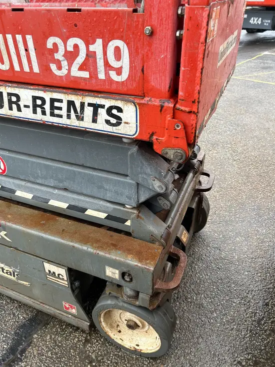 2018 Skyjack SJIII3219 Scissor Lift