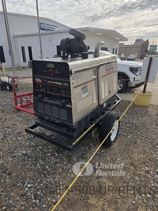 2019 Lincoln Electric VANTAGE 549 Welder