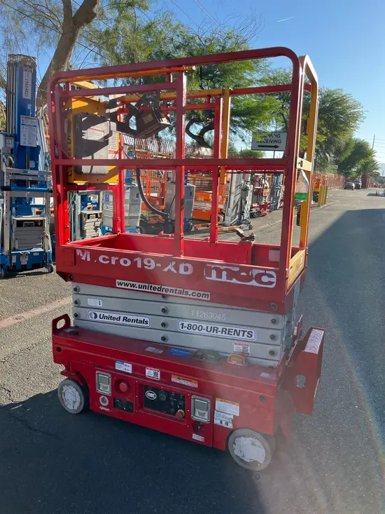 2021 MEC MICRO 19-XD Scissor Lift