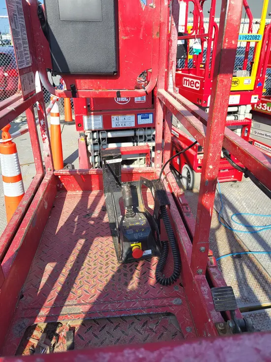 2019 MEC 1330SE Scissor Lift