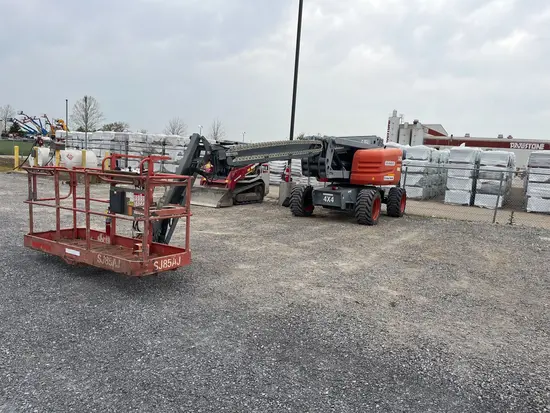 2018 Skyjack SJ85AJ Articulating Boom Lift