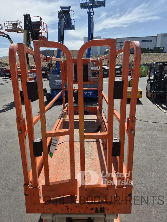 2018 Snorkel S3226E Scissor Lift