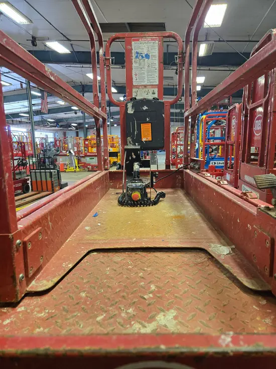2019 MEC MICRO 26 Scissor Lift