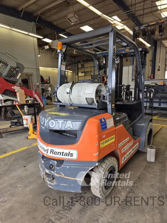 2019 Toyota 8FGU25 Warehouse Forklift