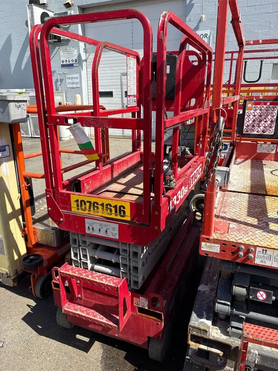 2018 MEC 1330SE Scissor Lift