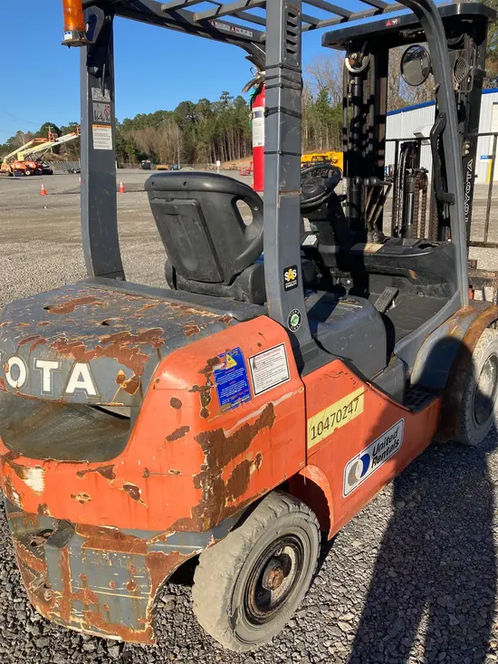 2016 Toyota 8FDU25 Forklift