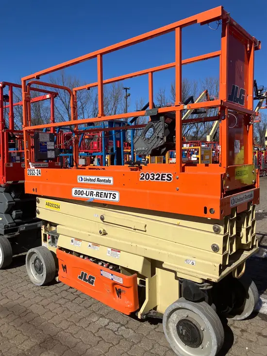 2017 JLG 2032ES Scissor Lift