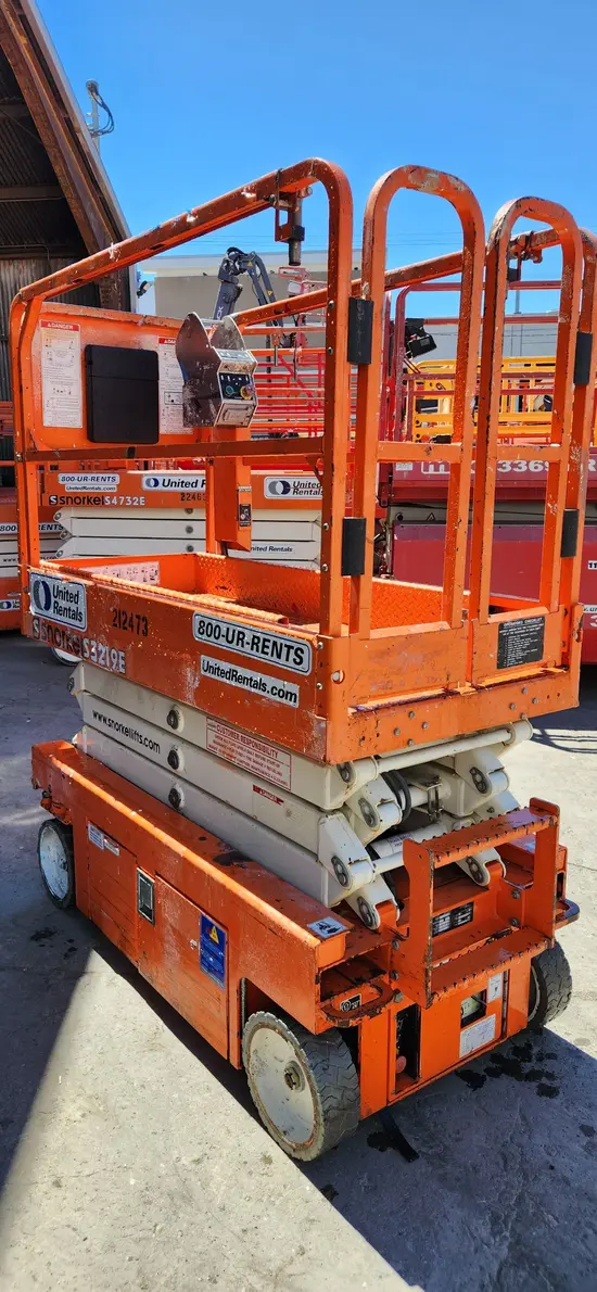 2018 Snorkel S3219E Scissor Lift